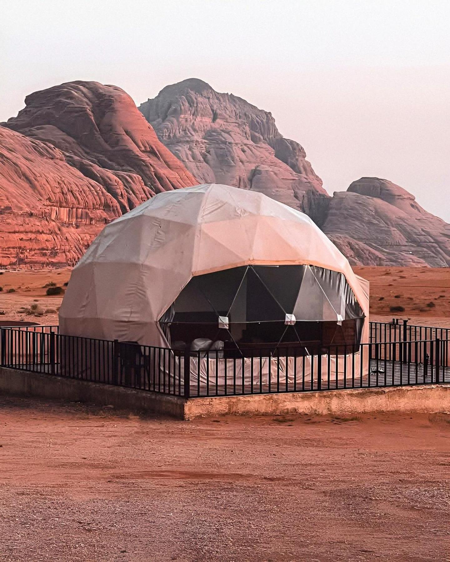 Wadi Rum Caeser Camp Hotel Exterior photo